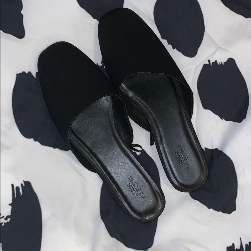 COPY - Urban outfitter mule slip on shoes
